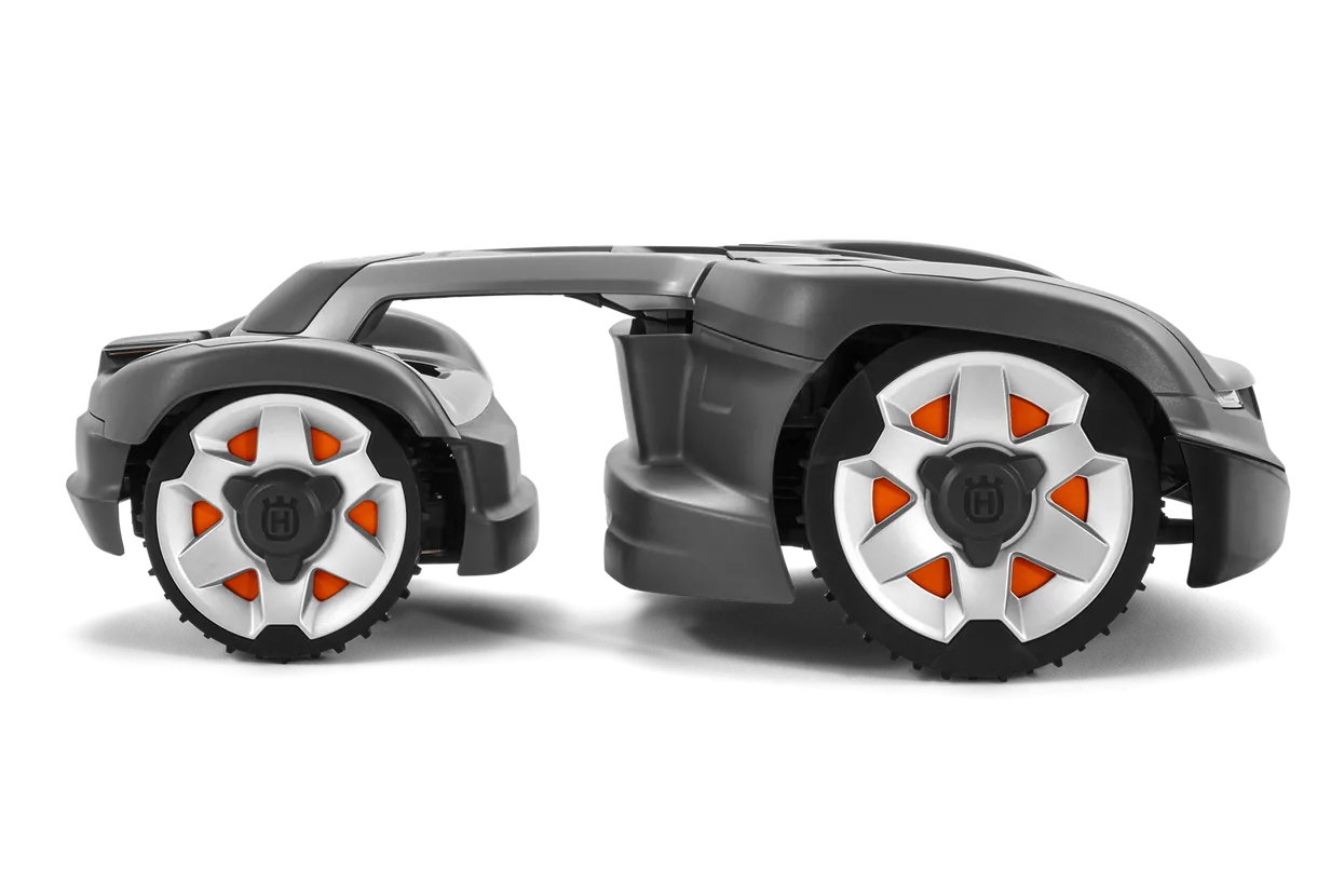 Husqvarna Robotic Automower® 435X AWD (0.9 acre)